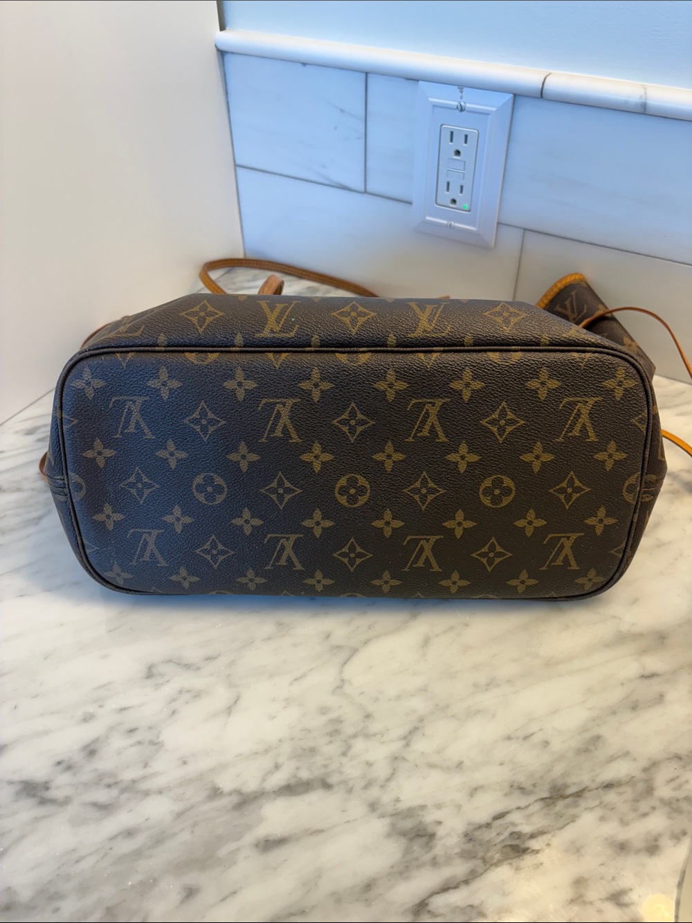 Vintage Louis Vuitton Monogram Canvas Neverfull MM - Picture 7 of 16